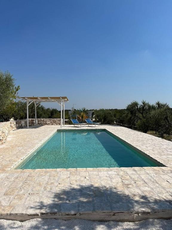 Casa Giuliveto - Charmantes Ferienhaus Mit Privatpool In Olivenhain Ostuni Eksteriør billede