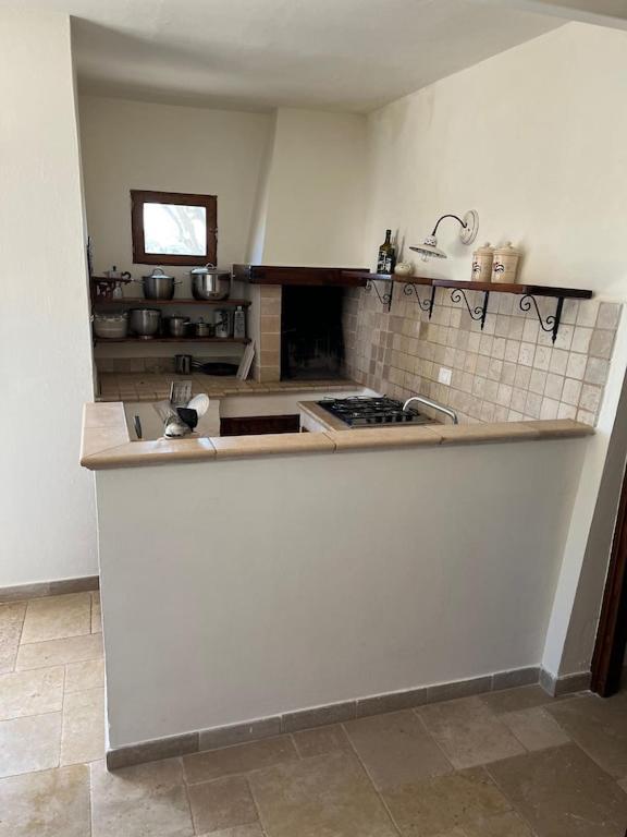 Casa Giuliveto - Charmantes Ferienhaus Mit Privatpool In Olivenhain Ostuni Eksteriør billede