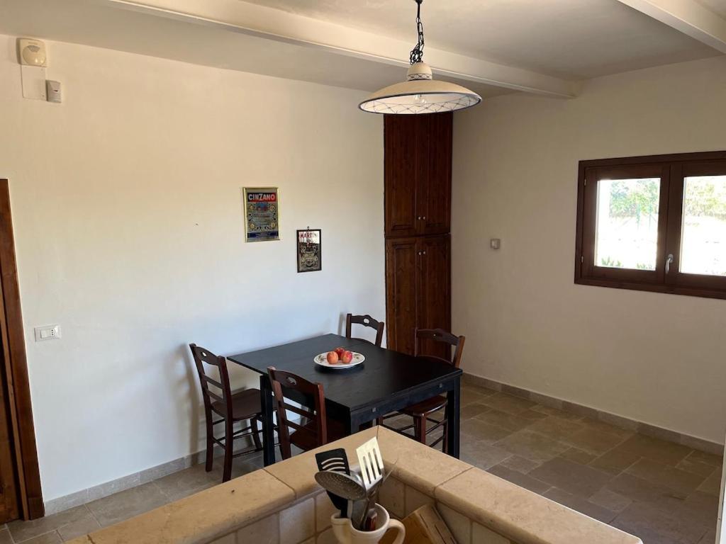 Casa Giuliveto - Charmantes Ferienhaus Mit Privatpool In Olivenhain Ostuni Eksteriør billede