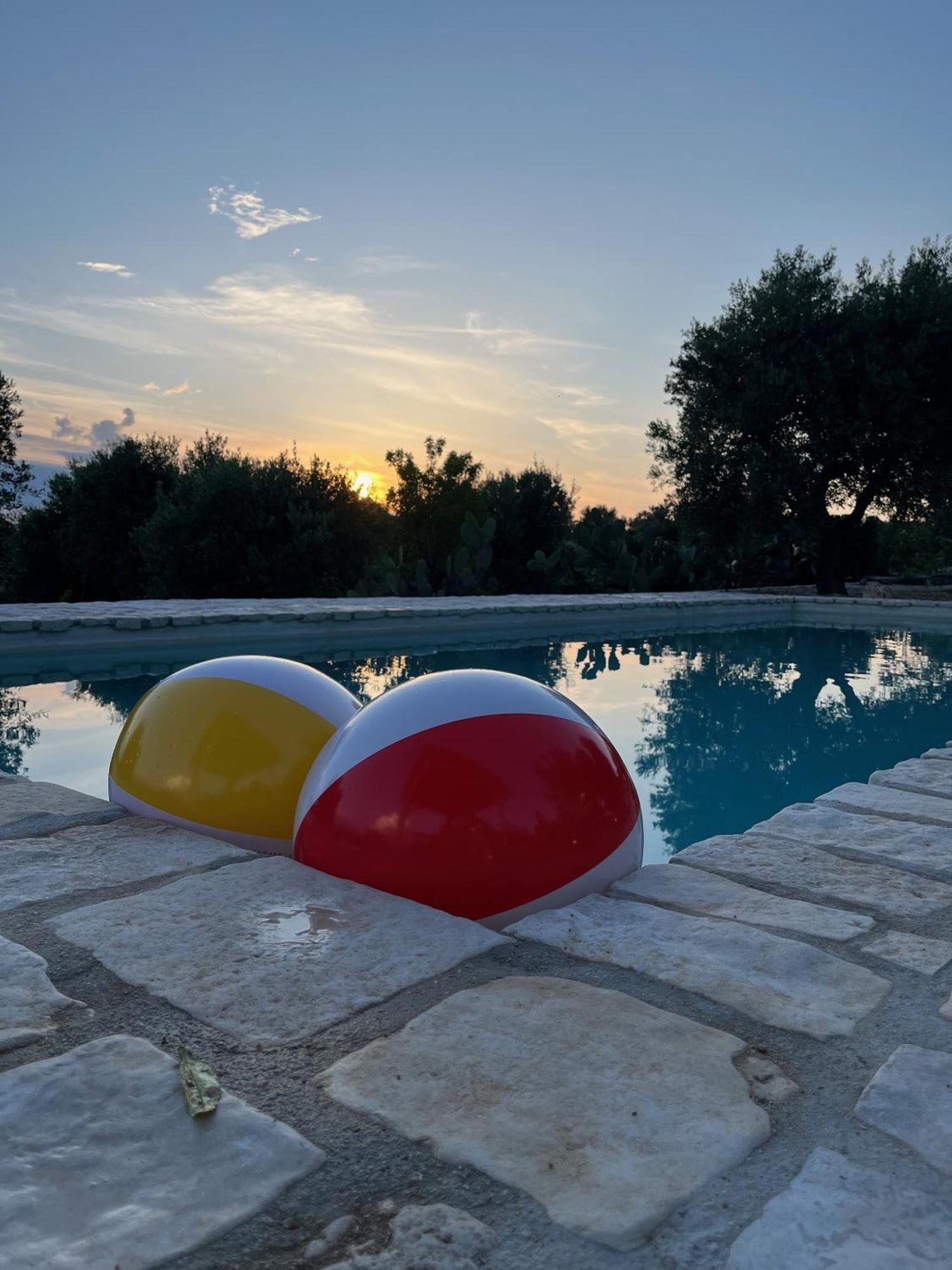 Casa Giuliveto - Charmantes Ferienhaus Mit Privatpool In Olivenhain Ostuni Eksteriør billede